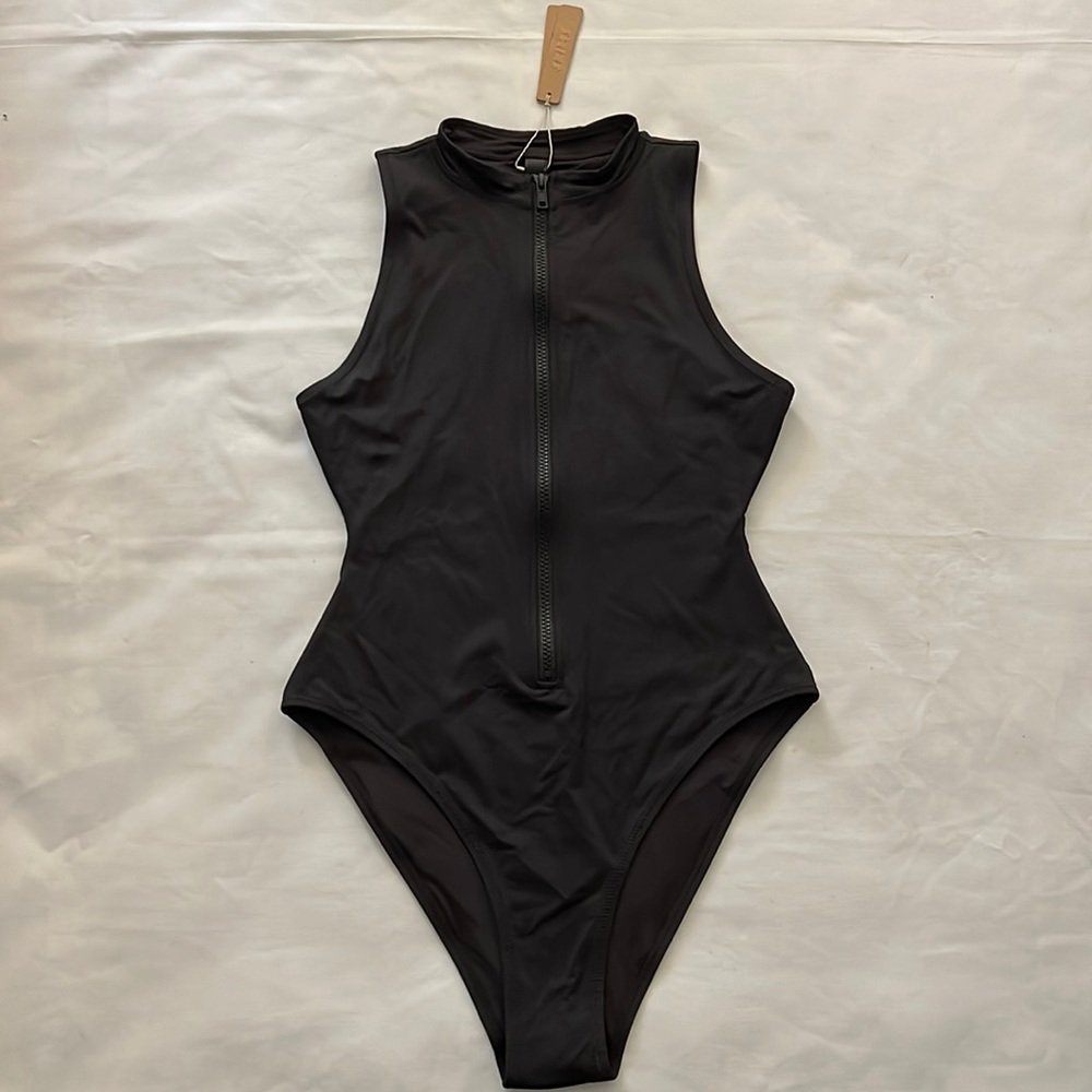 SKIMS SWIM ZIP FRONT SLEEVELESS ONE PIECE